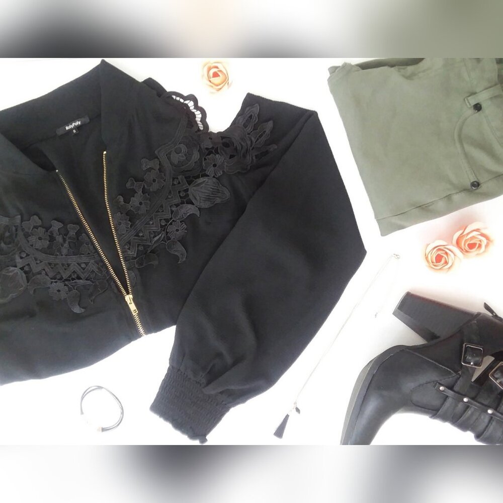 NEW 》🖤 RARE Cold Shoulder Jacket Blouse - Picture 5 of 6